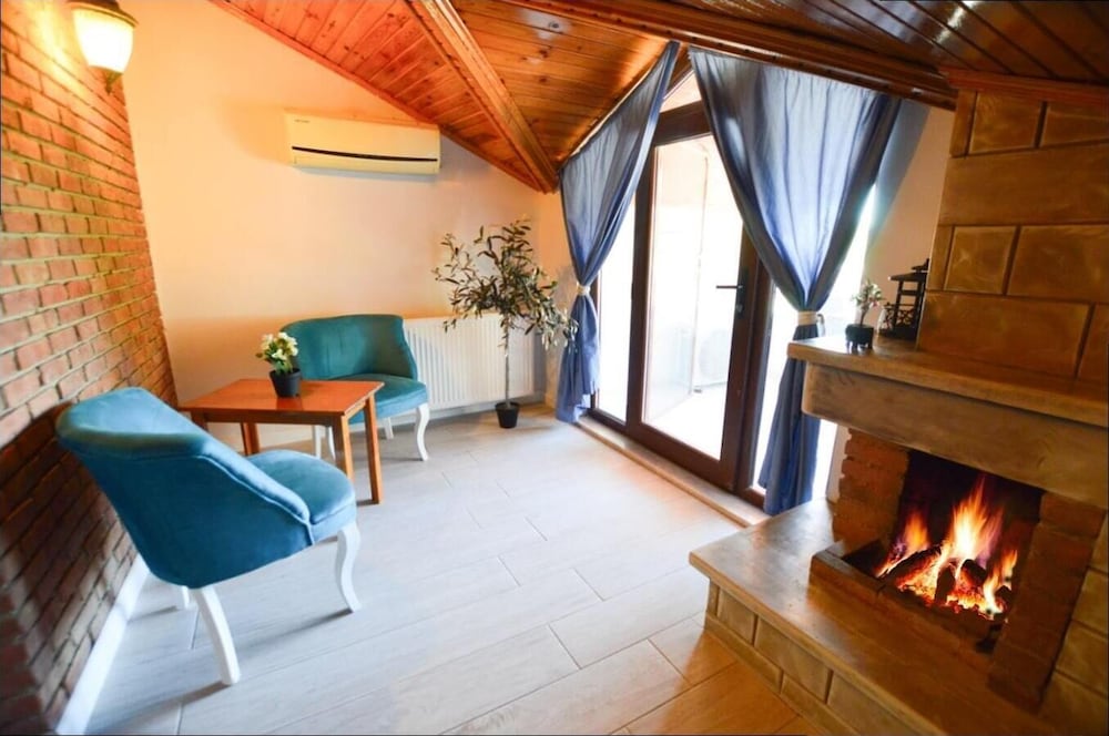Agva Piazza Hotel 8