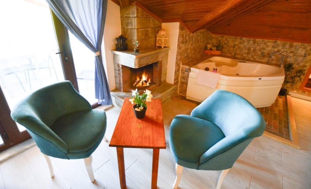 Agva Piazza Hotel 6