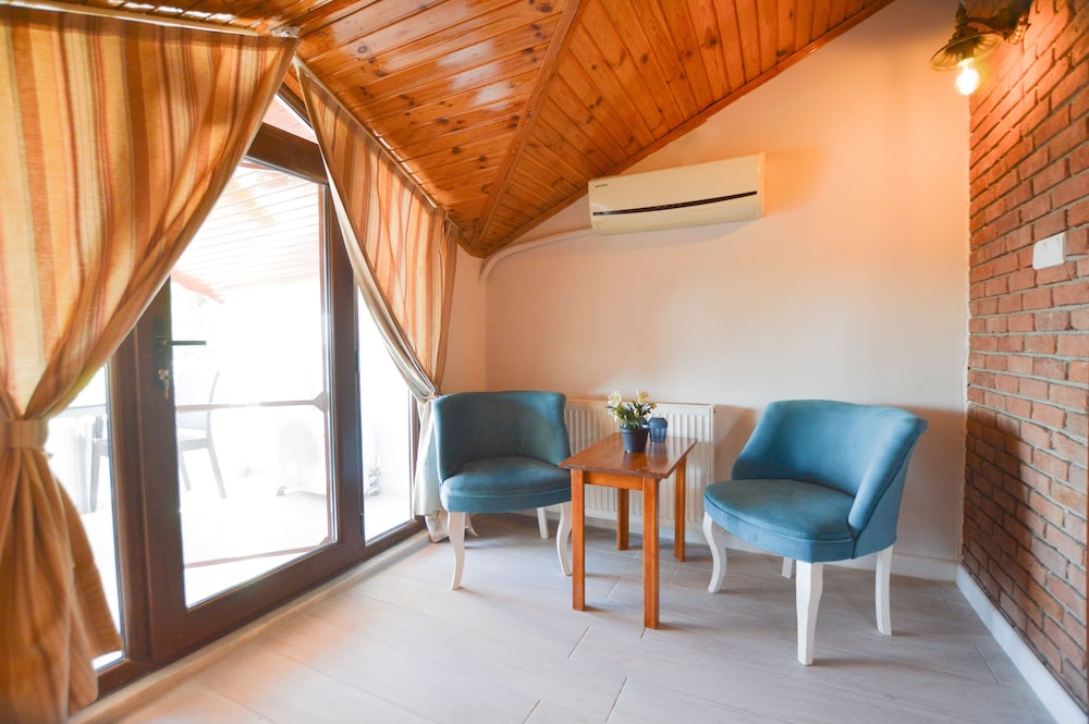Agva Piazza Hotel 18