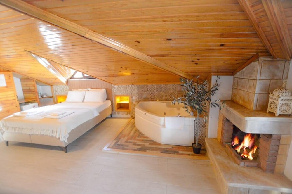 Agva Piazza Hotel 12