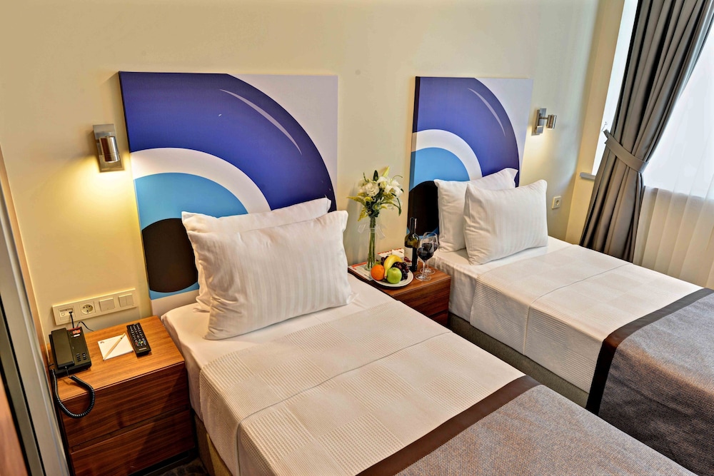 All Inn Hotel 12