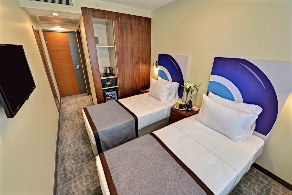 All Inn Hotel 17