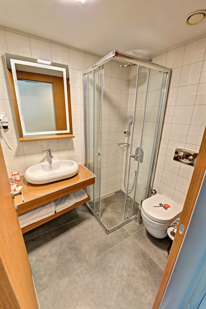 All Inn Hotel 19