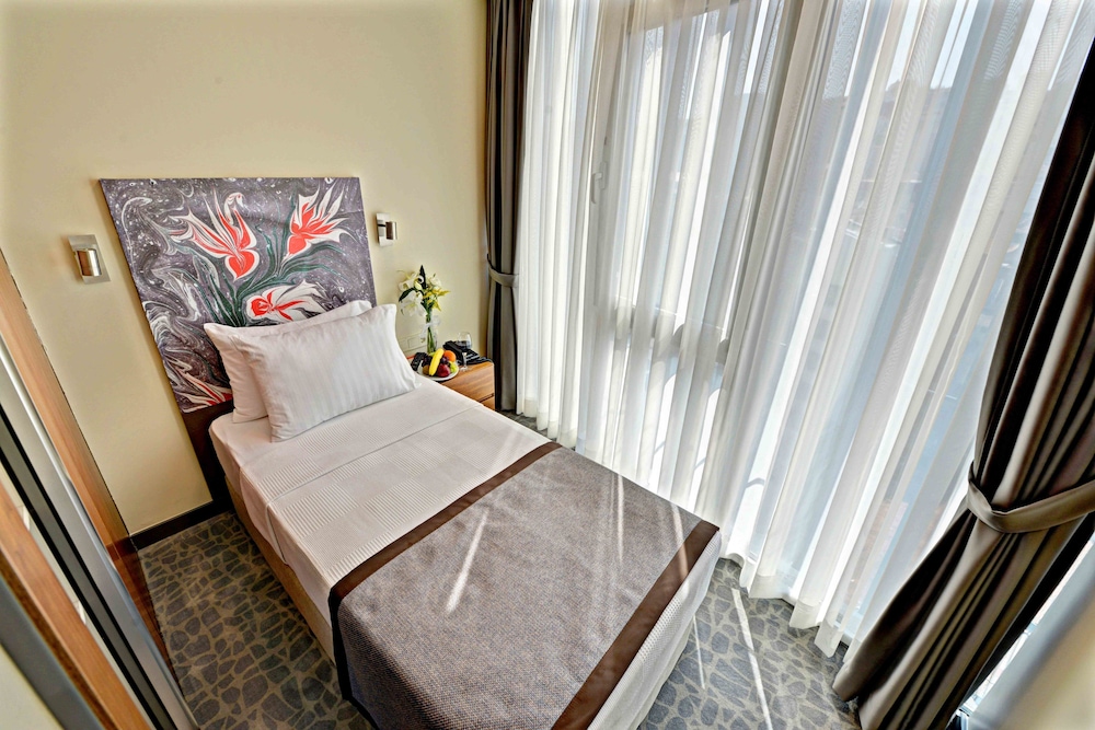 All Inn Hotel 5