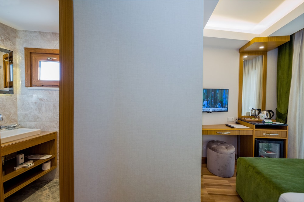 Bizim Hotel 10