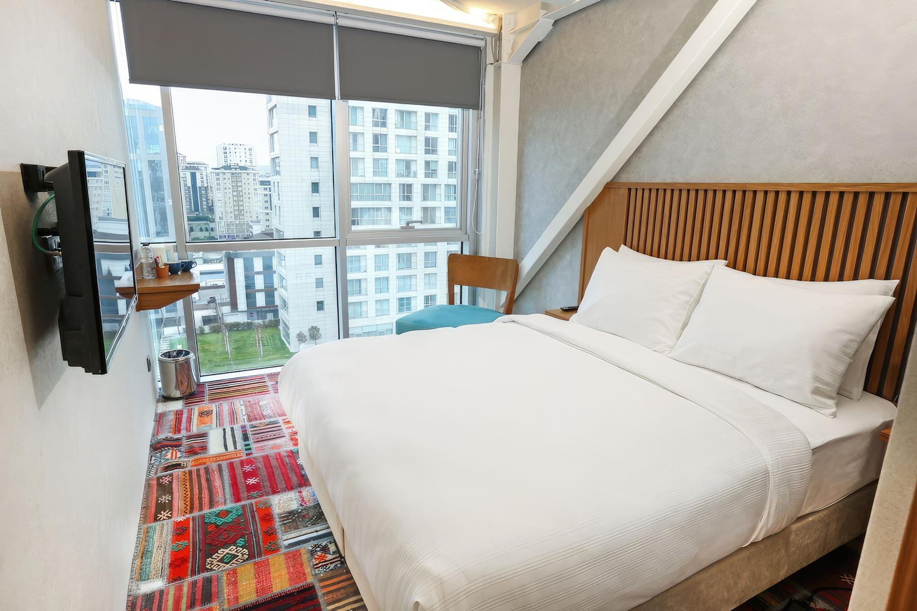 Discovery Hotel 11