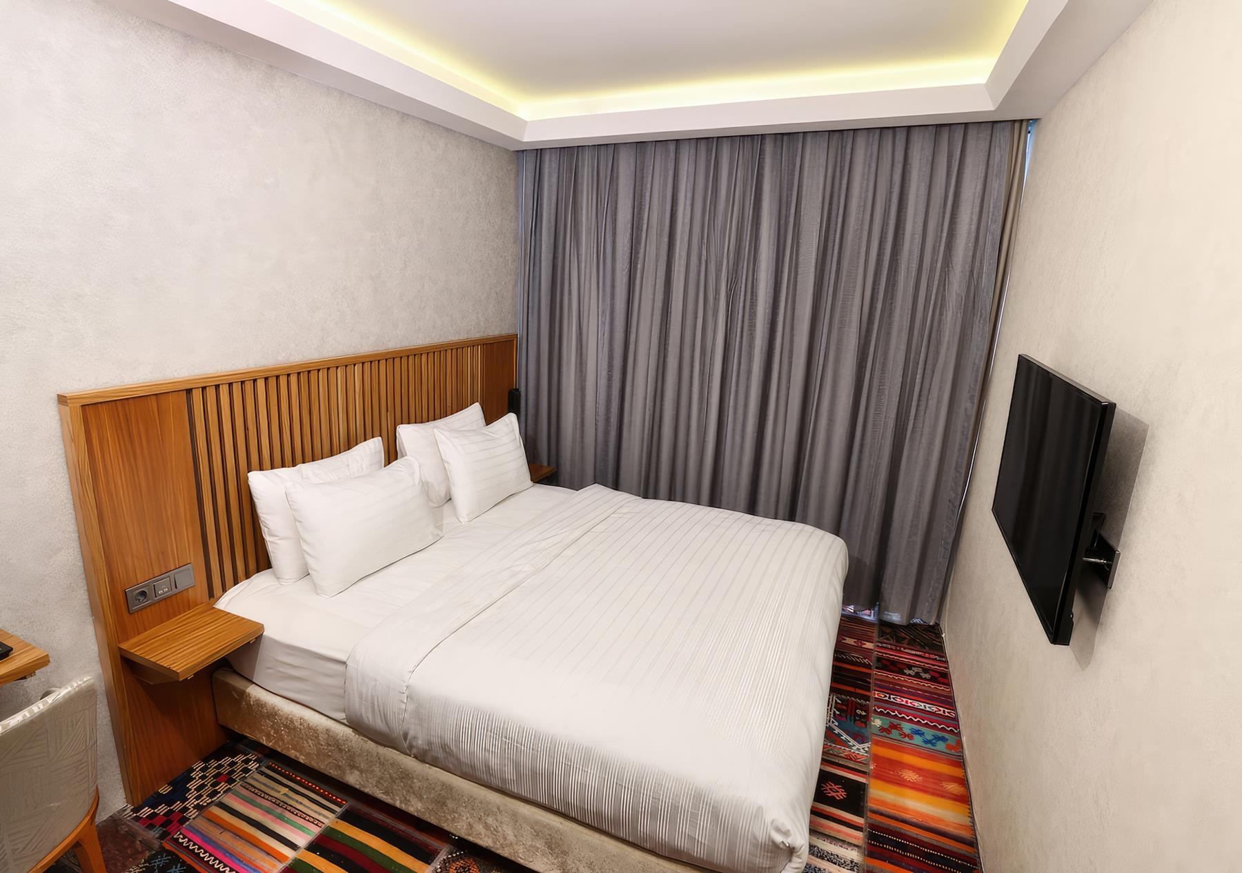 Discovery Hotel 14