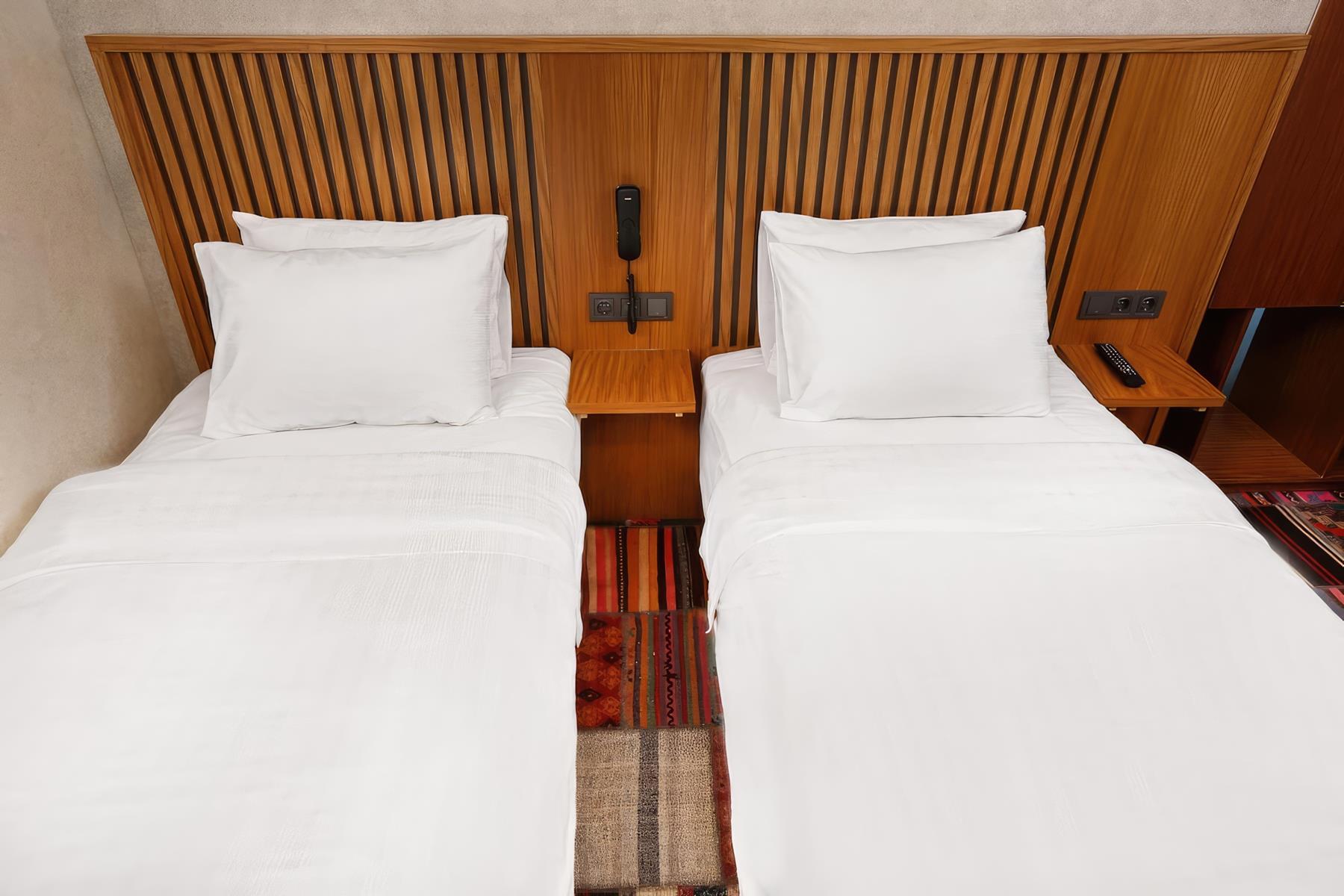 Discovery Hotel 17