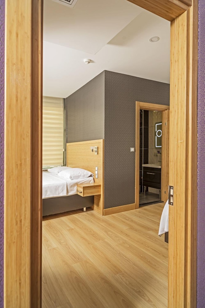 Demir Suite Hotel 11