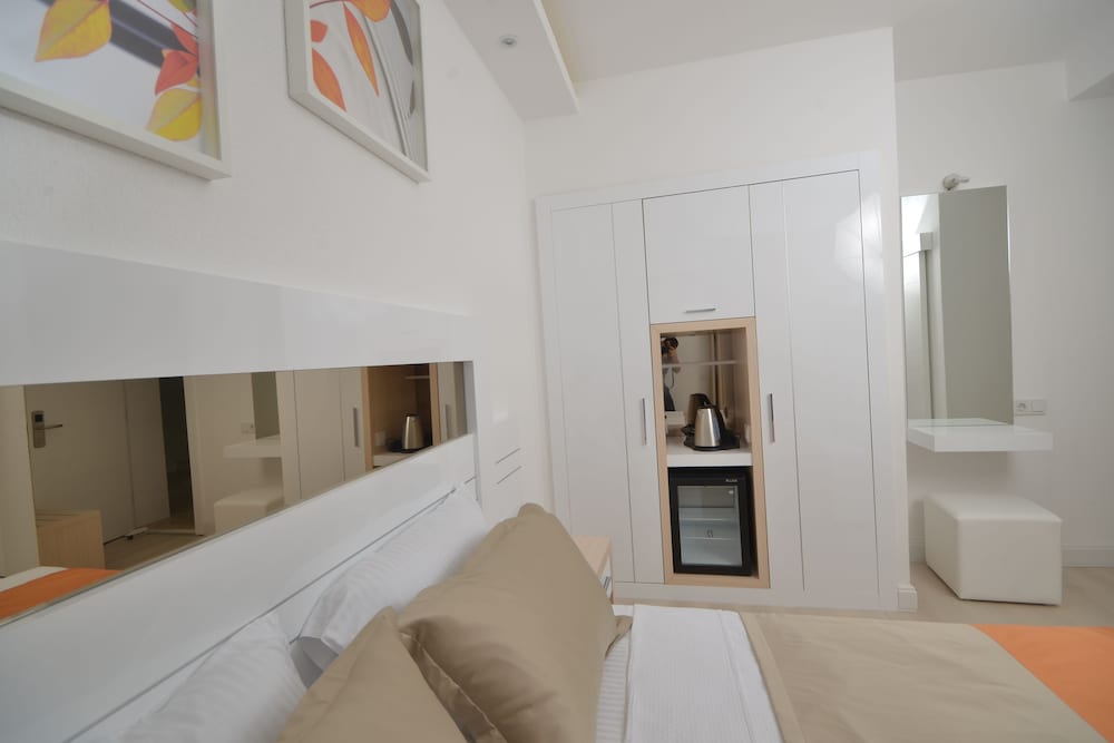 Doc's Boutique Hotel 7