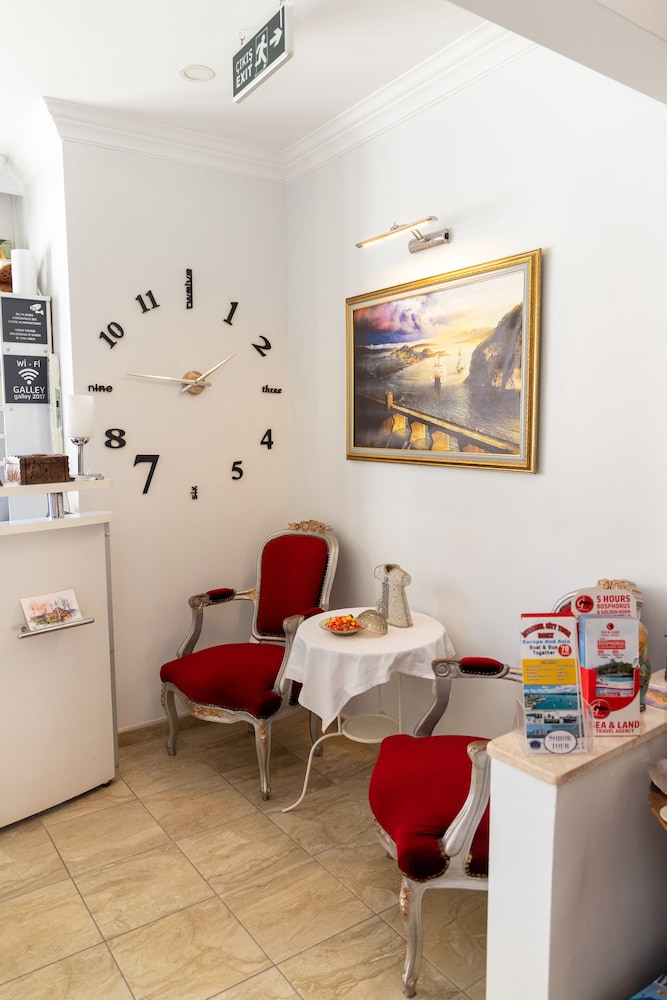 Galley Hotel 6