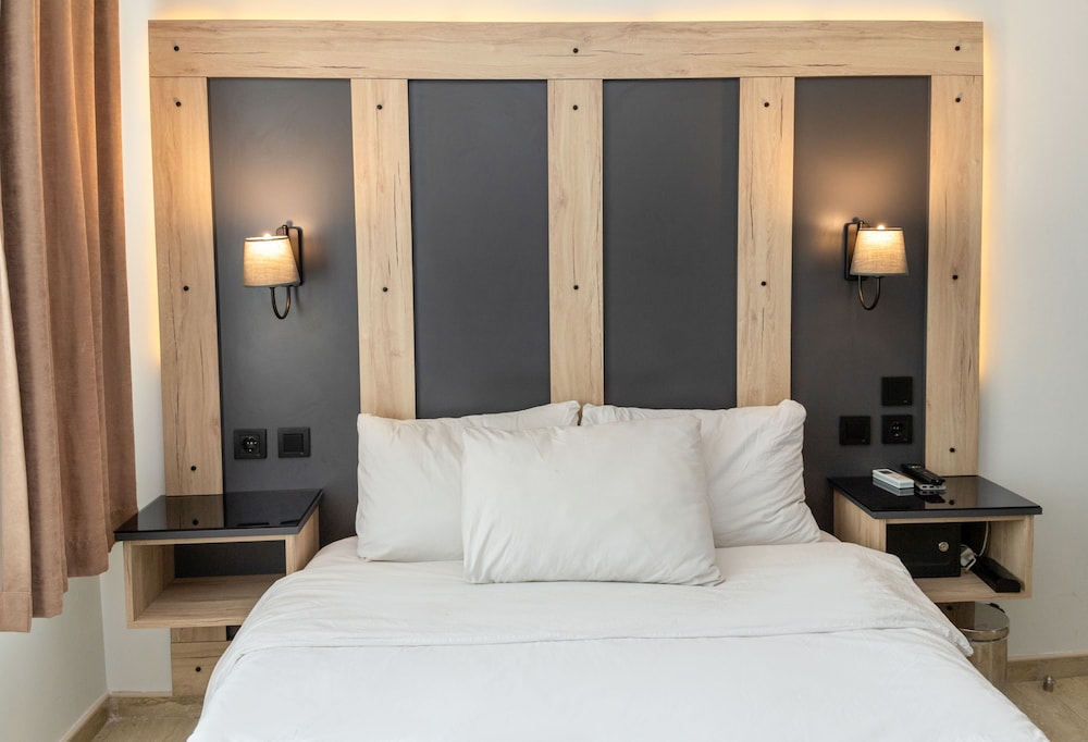 Galley Hotel 20