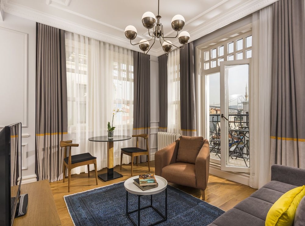Nevv Bosphorus Hotel & Suites 11