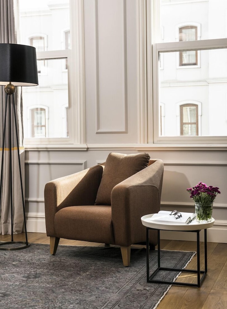 Nevv Bosphorus Hotel & Suites 18