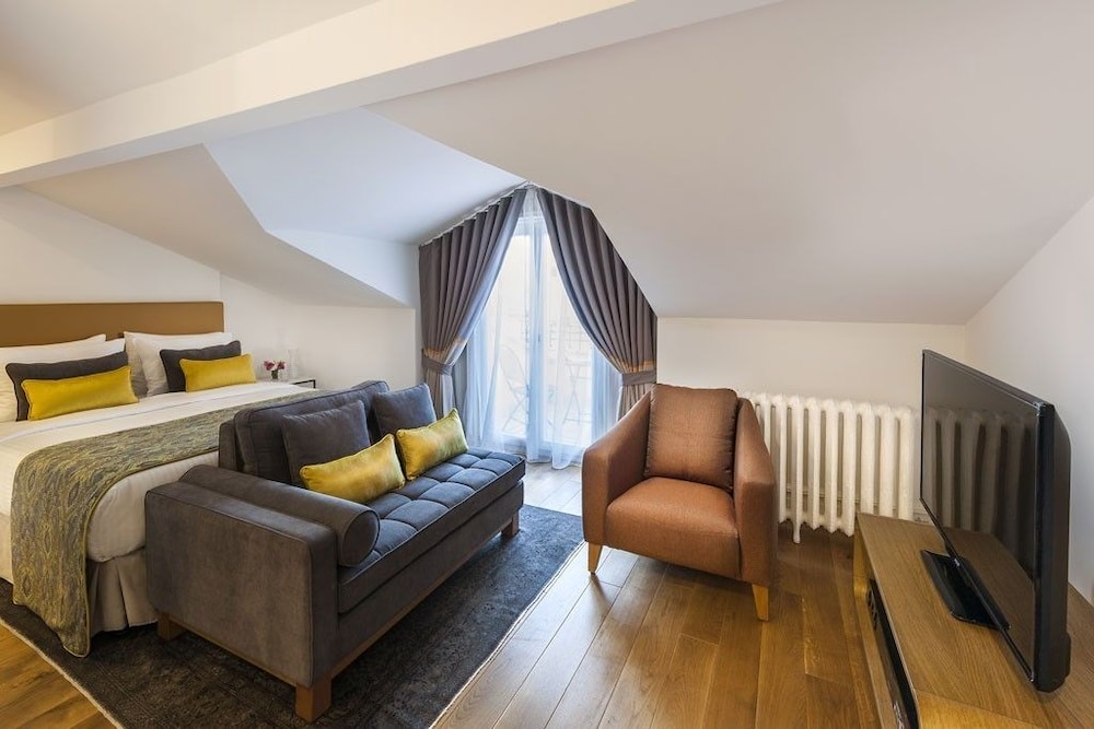 Nevv Bosphorus Hotel & Suites 5