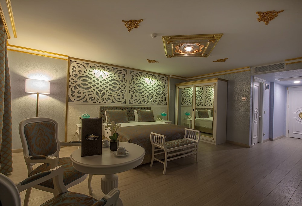 Empire Suite Hotel 10
