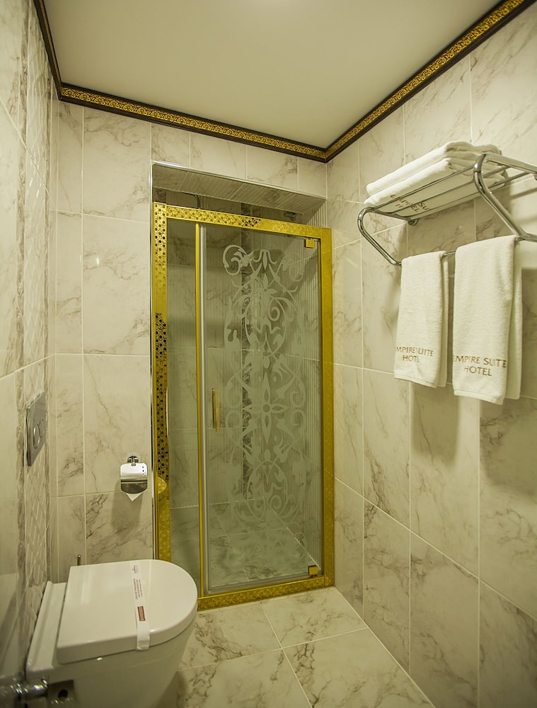 Empire Suite Hotel 17
