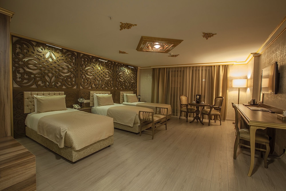 Empire Suite Hotel 6