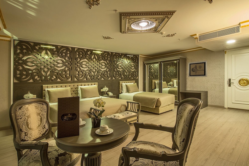 Empire Suite Hotel 13