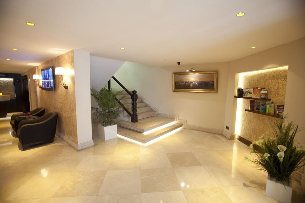Grand Laleli Hotel 4
