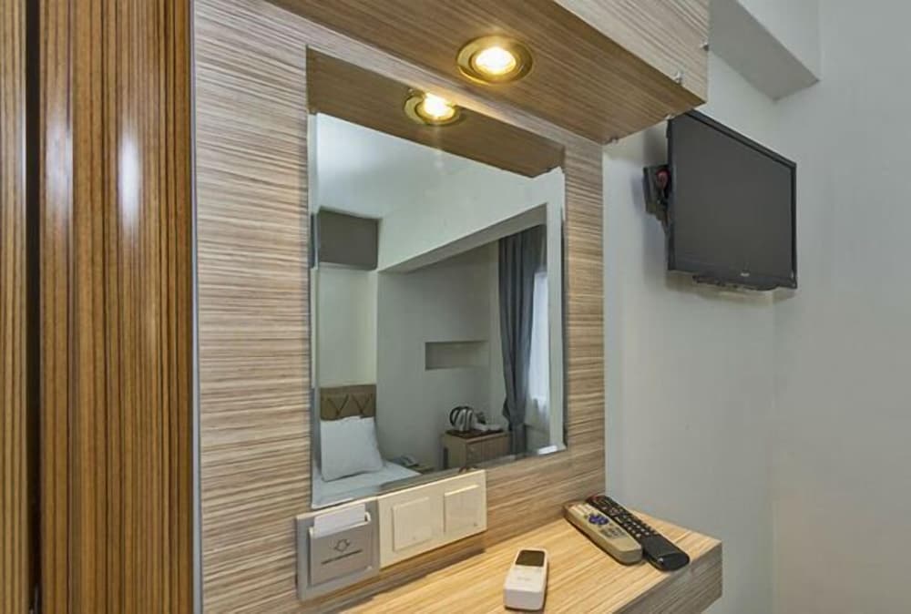 Metrolux Hotel 20