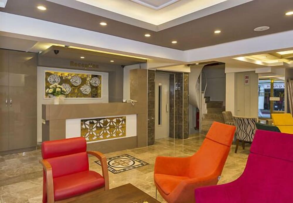 Metrolux Hotel 5