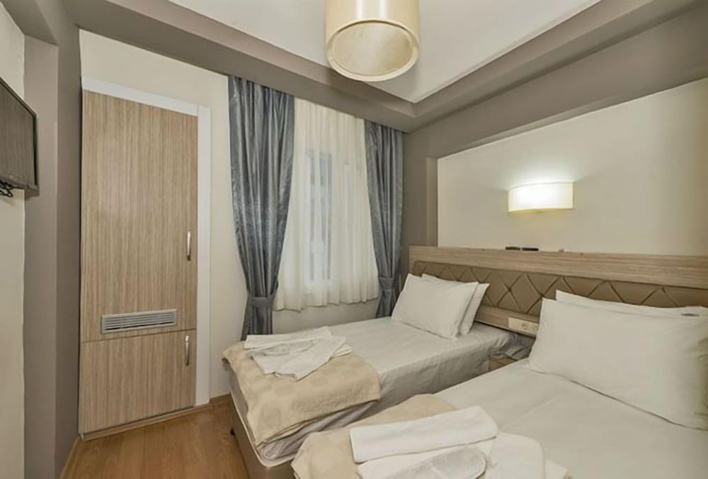 Metrolux Hotel 19