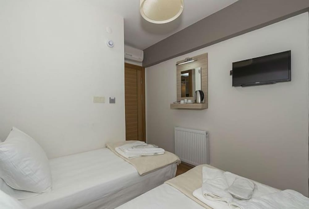 Metrolux Hotel 12