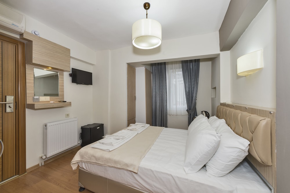 Metrolux Hotel 10