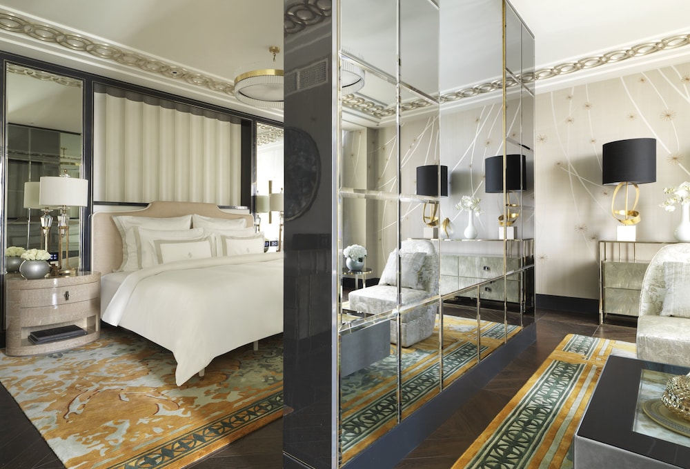 Four Seasons Hotel Abu Dhabi at Al Maryah Island 10