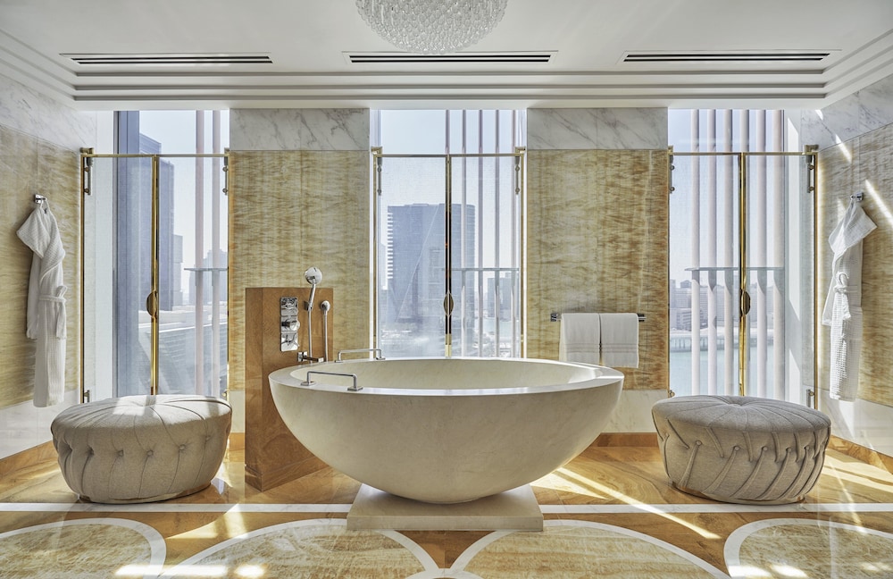 Four Seasons Hotel Abu Dhabi at Al Maryah Island 13