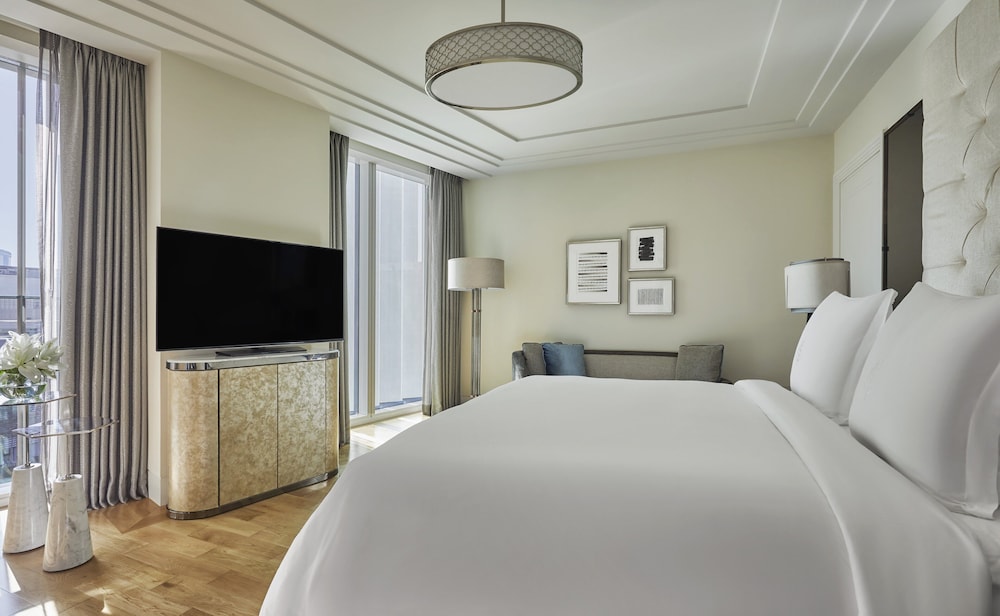 Four Seasons Hotel Abu Dhabi at Al Maryah Island 9