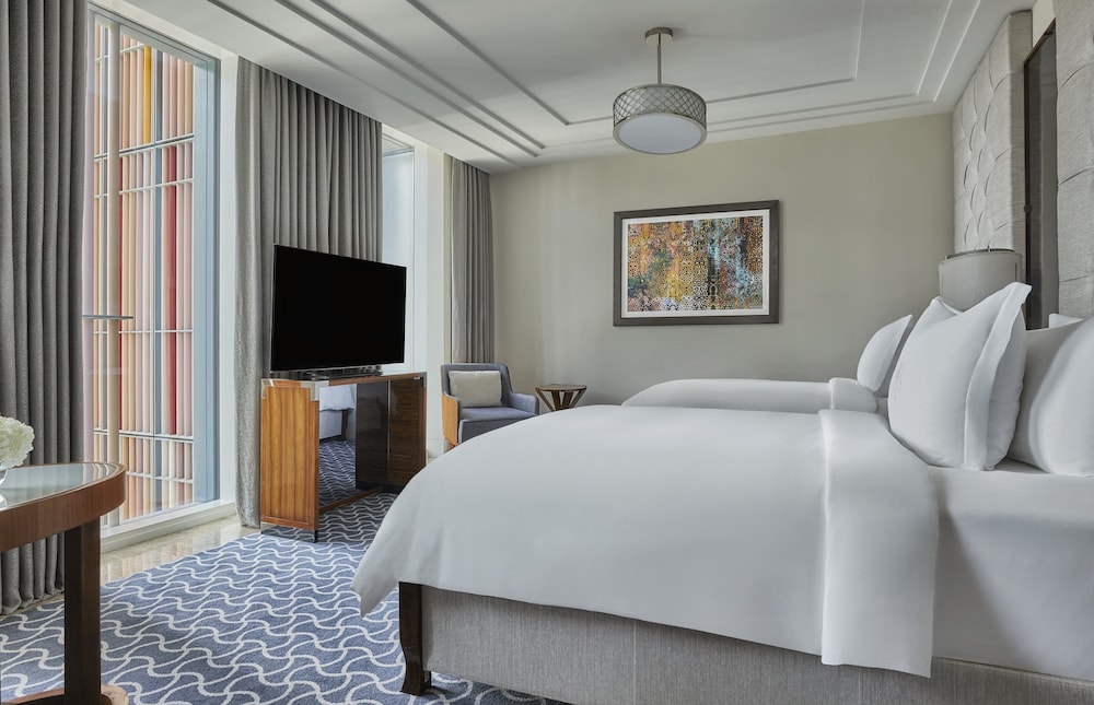 Four Seasons Hotel Abu Dhabi at Al Maryah Island 16
