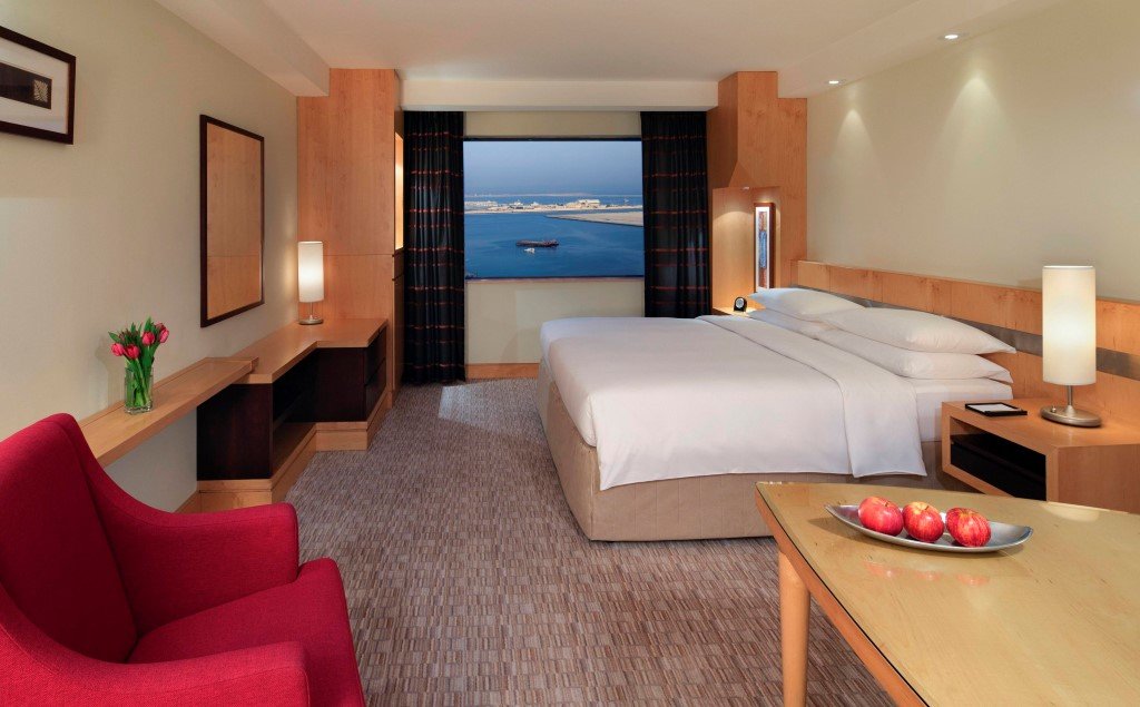 Hyatt Regency Dubai & The Galleria Residence 6