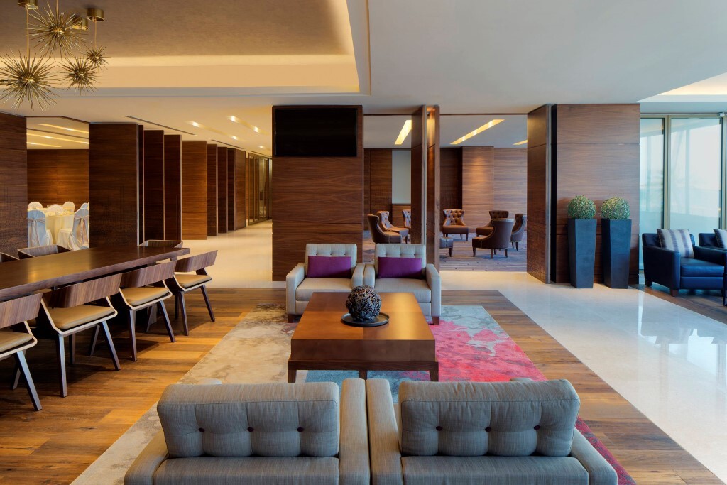 Hyatt Regency Dubai & The Galleria Residence 3