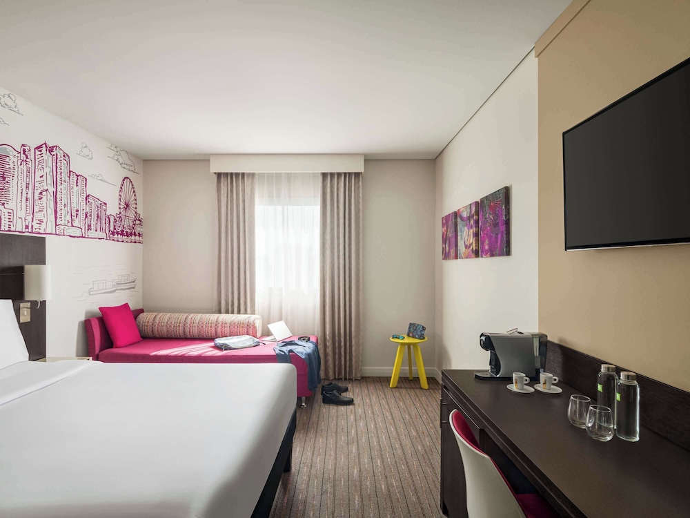 Ibis Styles Sharjah 16