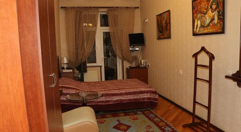 Nur Hotel 6