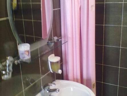Nur Hotel 9