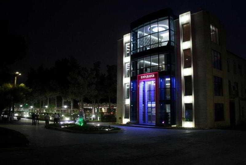 Titanik Hotel 2