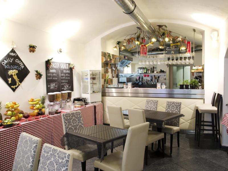 Dolce Vita Suites Hotel 11