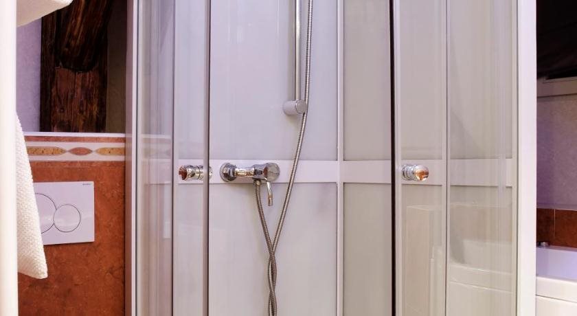 Dolce Vita Suites Hotel 24