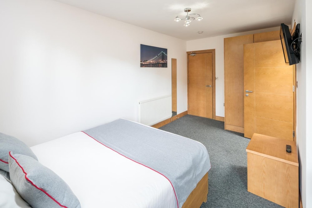 Flexistay Sutton Aparthotel 24