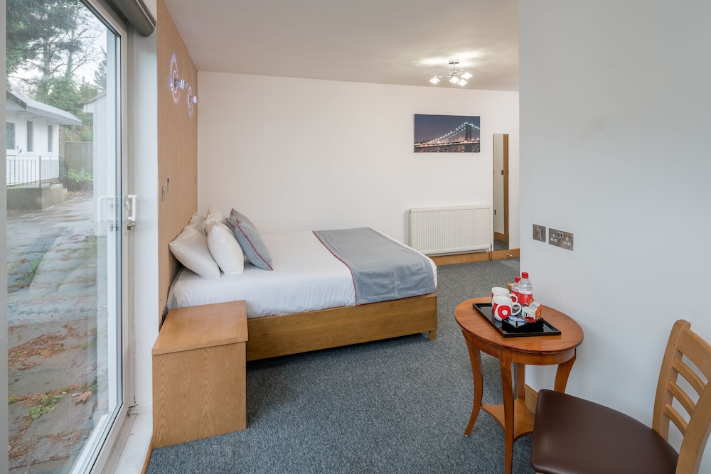 Flexistay Sutton Aparthotel 9