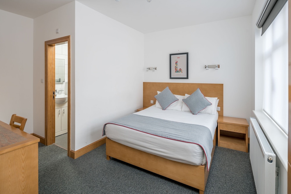 Flexistay Sutton Aparthotel 4