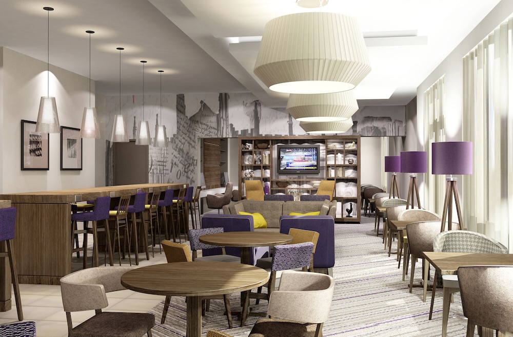 Hampton by Hilton Oxford 12
