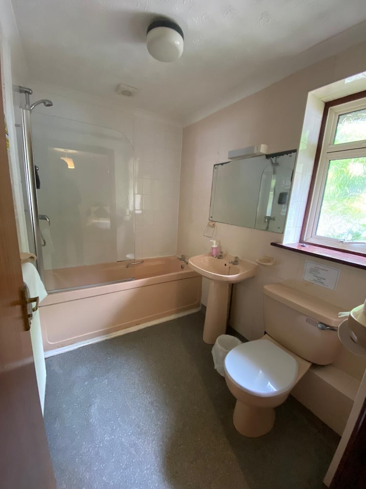 Little Foxes Hotel 22