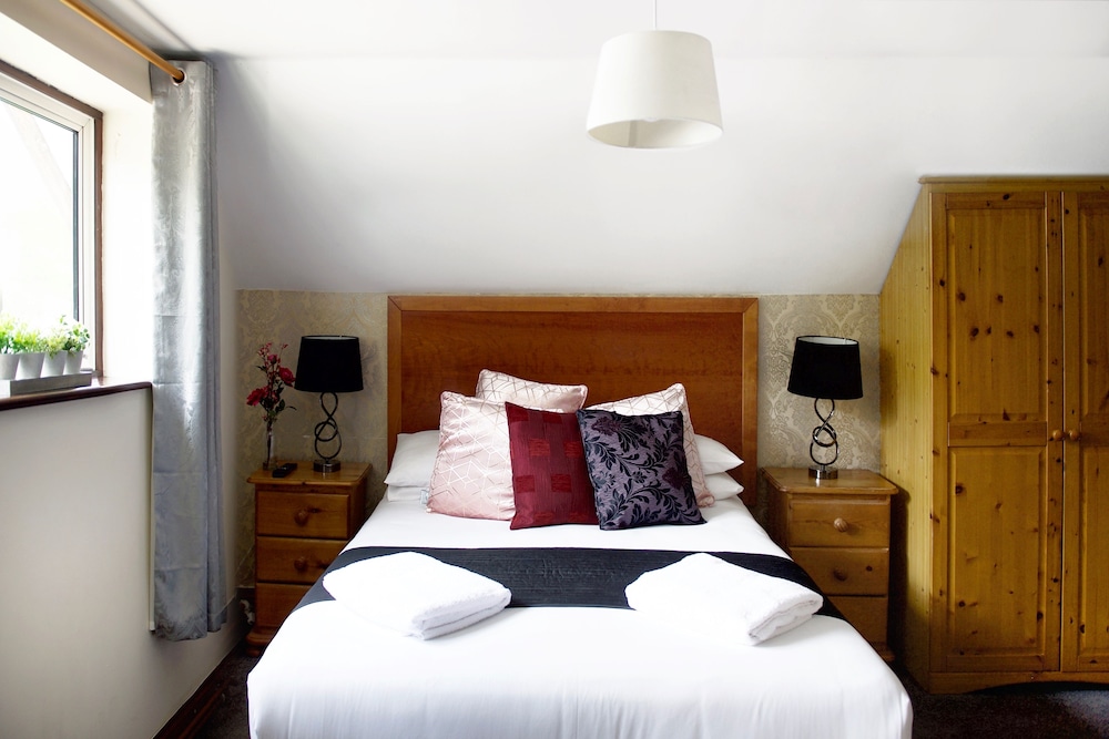 Little Foxes Hotel 2