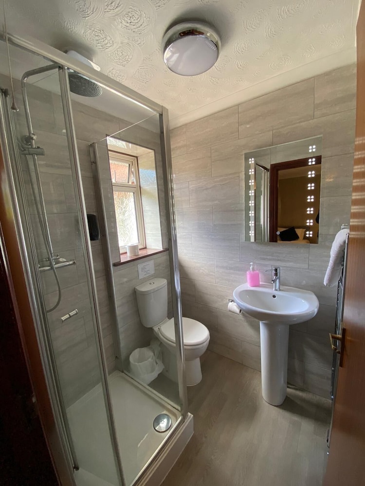 Little Foxes Hotel 21