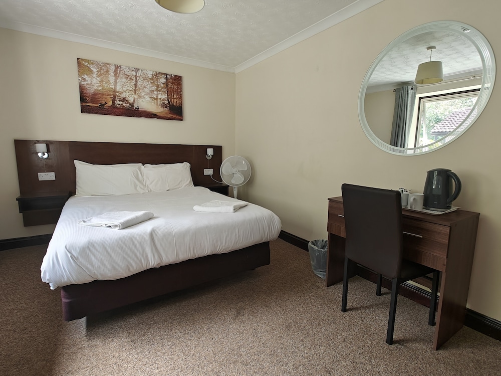 Little Foxes Hotel 9