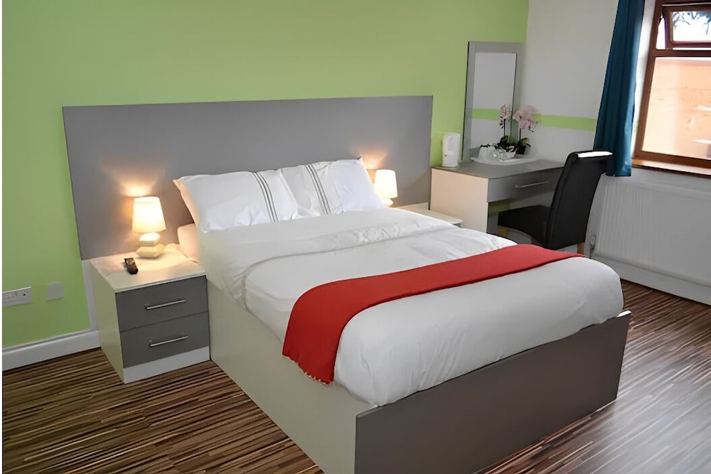 Heathrow Travellers Hub 4